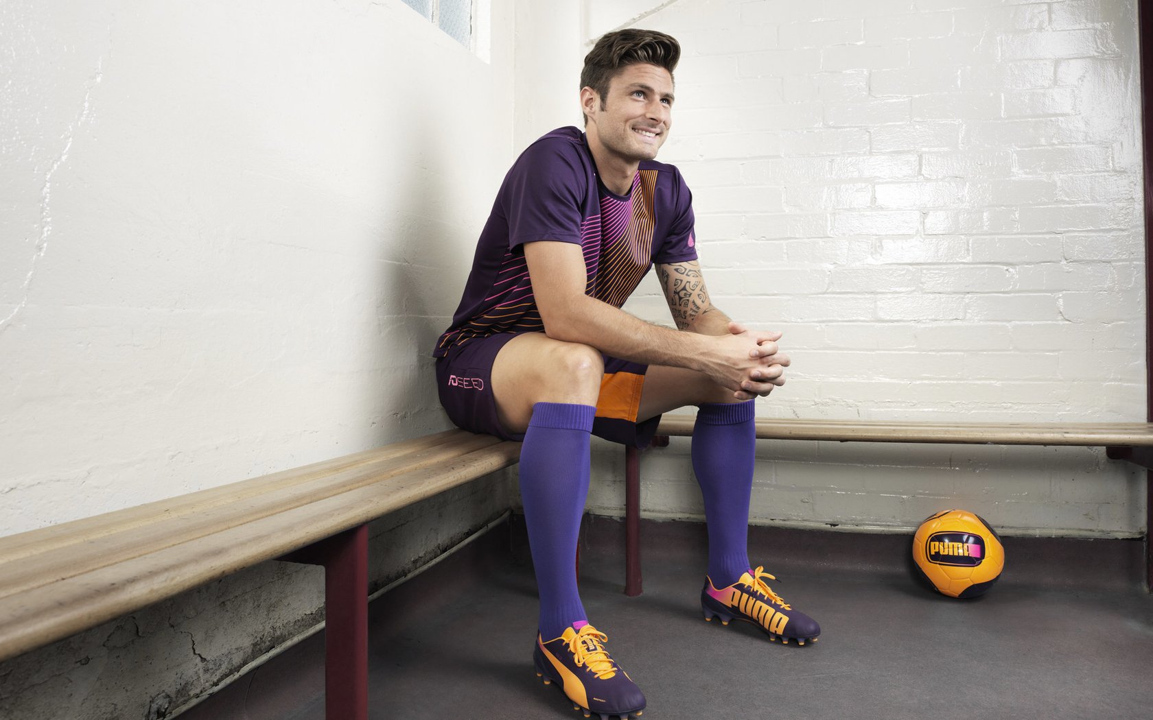 Kaiyun APP-中超赛季中段调整计划强化中场组织与转换效率，中超新赛季几个换人名额